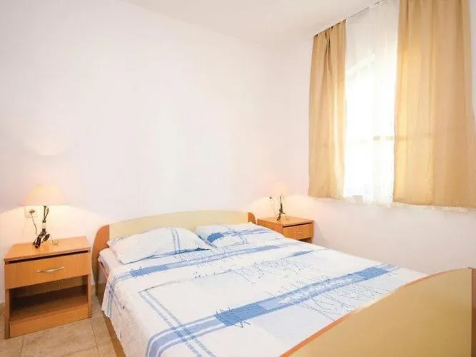 Iovo - Comfort One Bedroom With Terrace A2 *