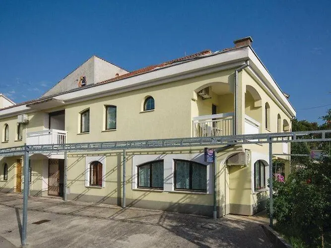 Iovo - Comfort One Bedroom With Terrace A2