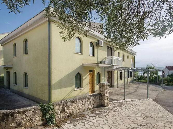 Apartment Iovo - Comfort One Bedroom With Terrace A2 *